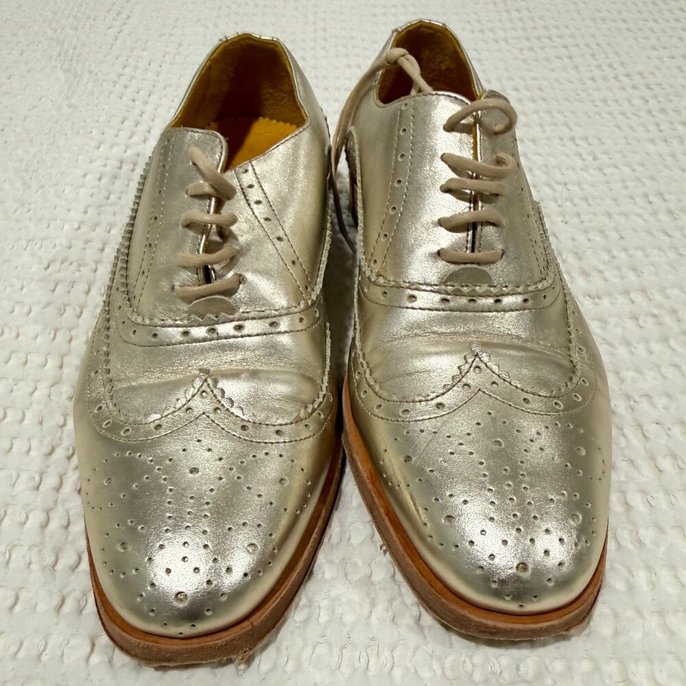 Undandy Womens Gold Wingtip Brogue Toe Oxford Shoes Size 37